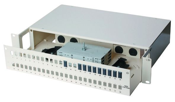Glasfaser-Patch-Panel für FTTH- und FTTC-Projekt mit gutem Preis YH17