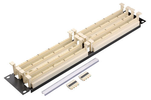 Professionelle Patch Panel Patch Cord Kaltgewalzte Stahlplatte / Legierungsmaterial YH4016